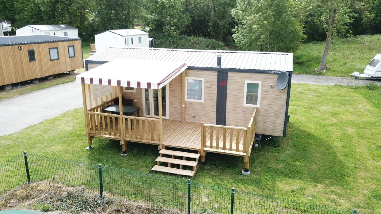 Camping Le Balcon De La Baie Saint-Marcan Exterior foto