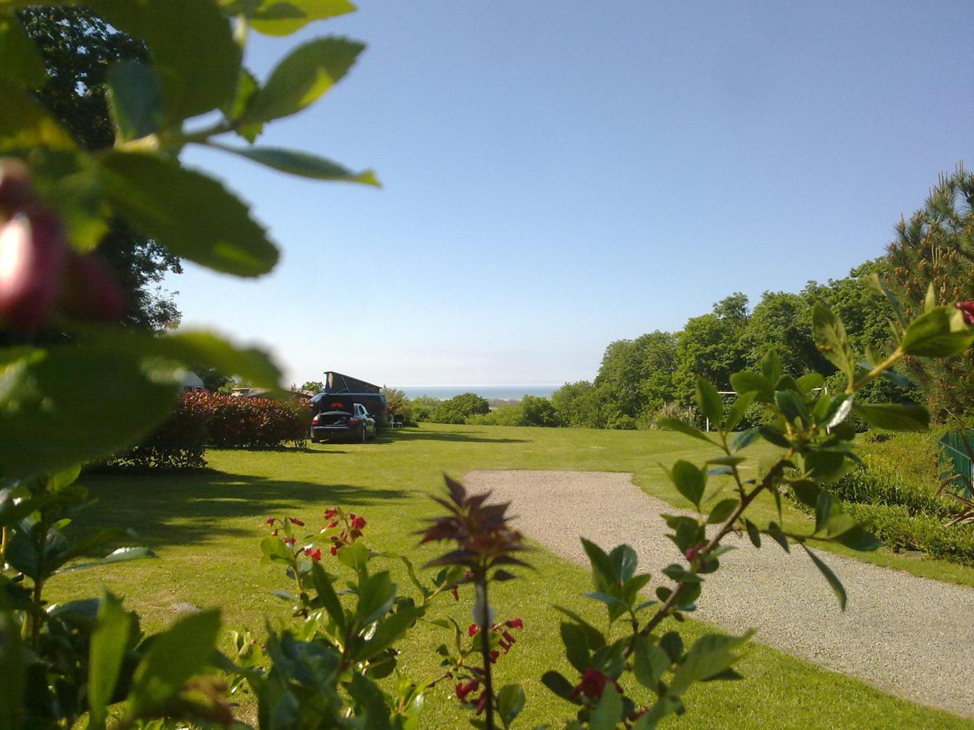 Camping Le Balcon De La Baie Saint-Marcan Exterior foto