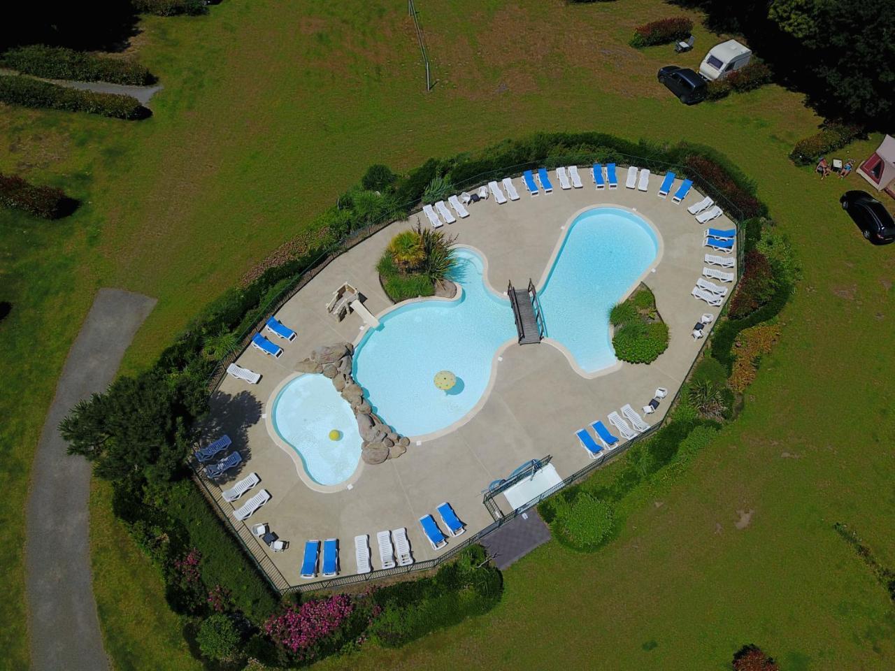 Camping Le Balcon De La Baie Saint-Marcan Exterior foto
